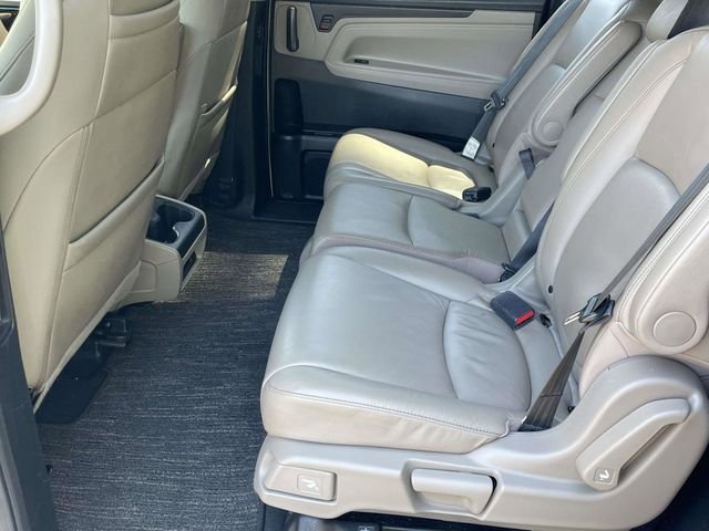 Used 2021 Platinum White Pearl Honda Touring image 5