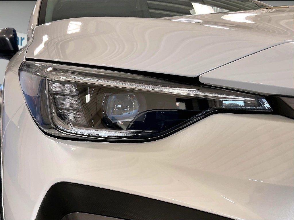 Used 2024 White Subaru Limited image 34