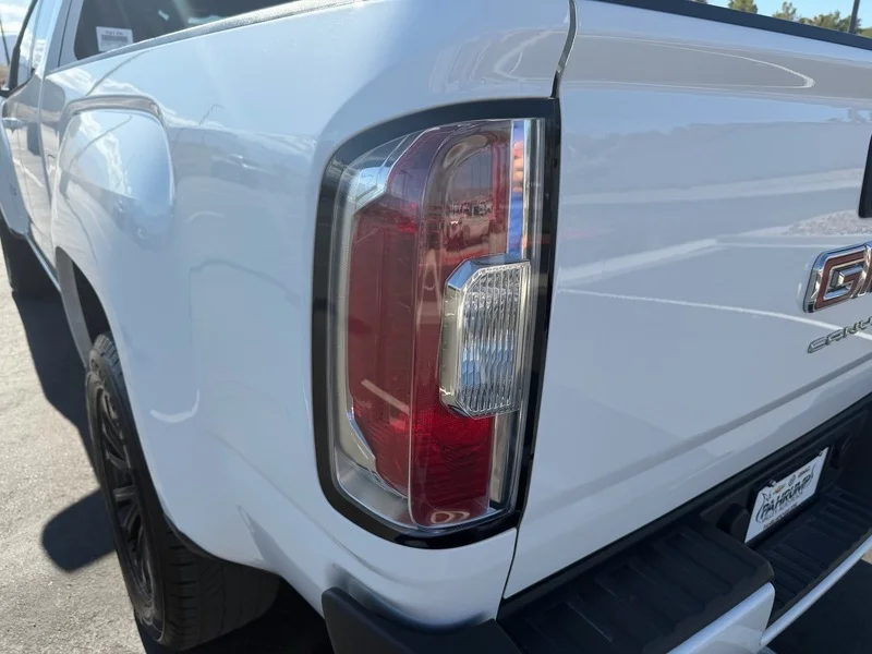 Used 2022 Summit White GMC Elevation image 26