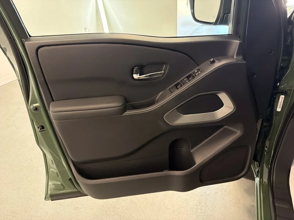 New 2027 Tactical Green Metallic Nissan Crew Cab SV image 11