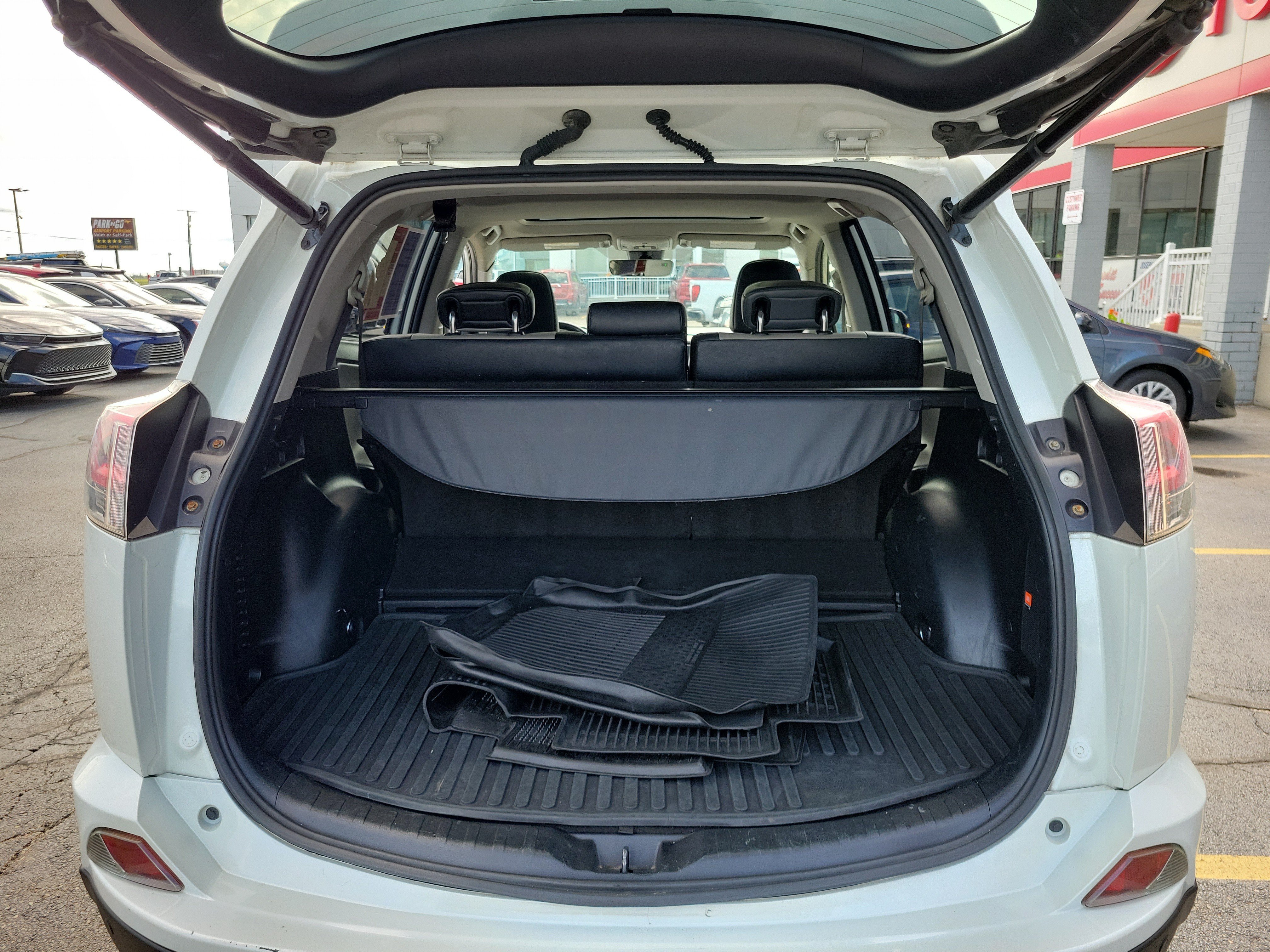Used 2018 Blizzard Pearl Toyota Hybrid Limited image 8