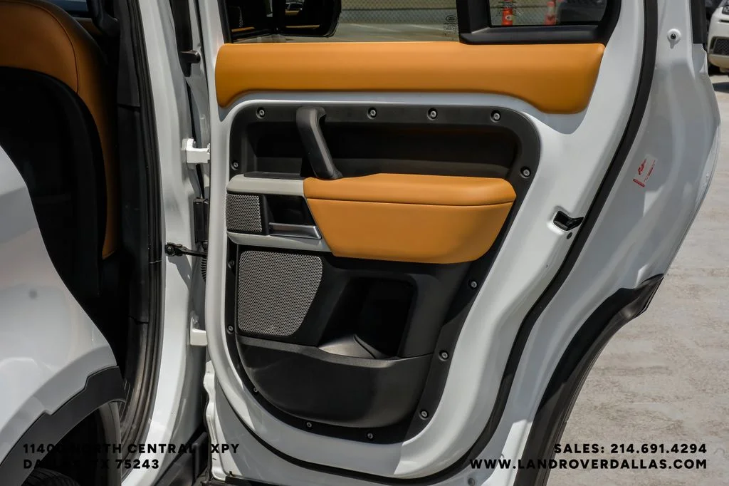 Used 2024 Fuji White Land Rover S image 56