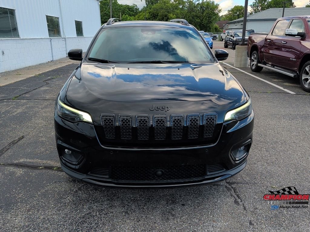 Used 2023 Black Jeep Altitude image 8