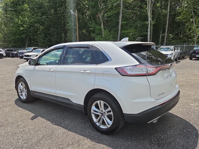 Used 2015 White Platinum Clearcoat Metallic Ford SEL image 32