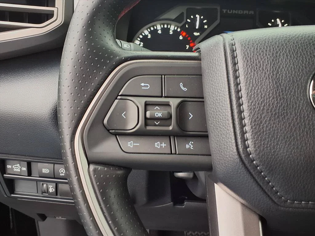 2026 Toyota Tundra SR5 - Photo 10
