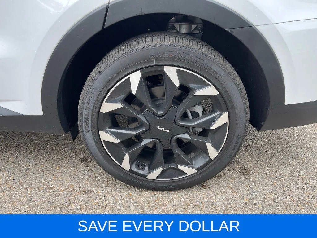 Used 2024 White Kia EX image 29