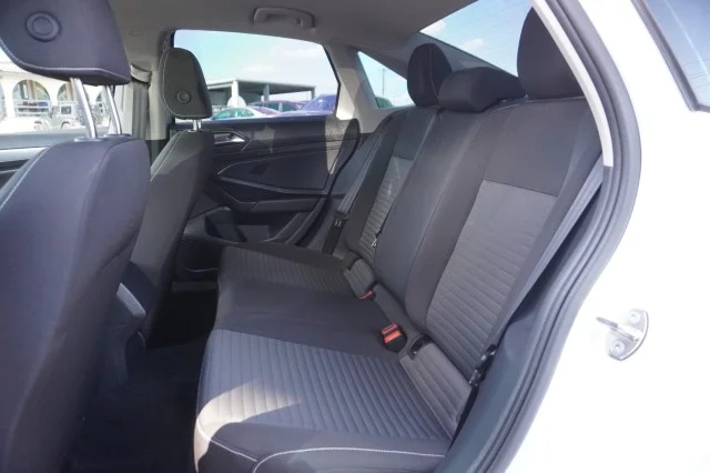 Used 2025  Volkswagen S image 19