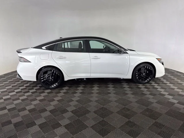 New 2027 White Nissan SR image 4