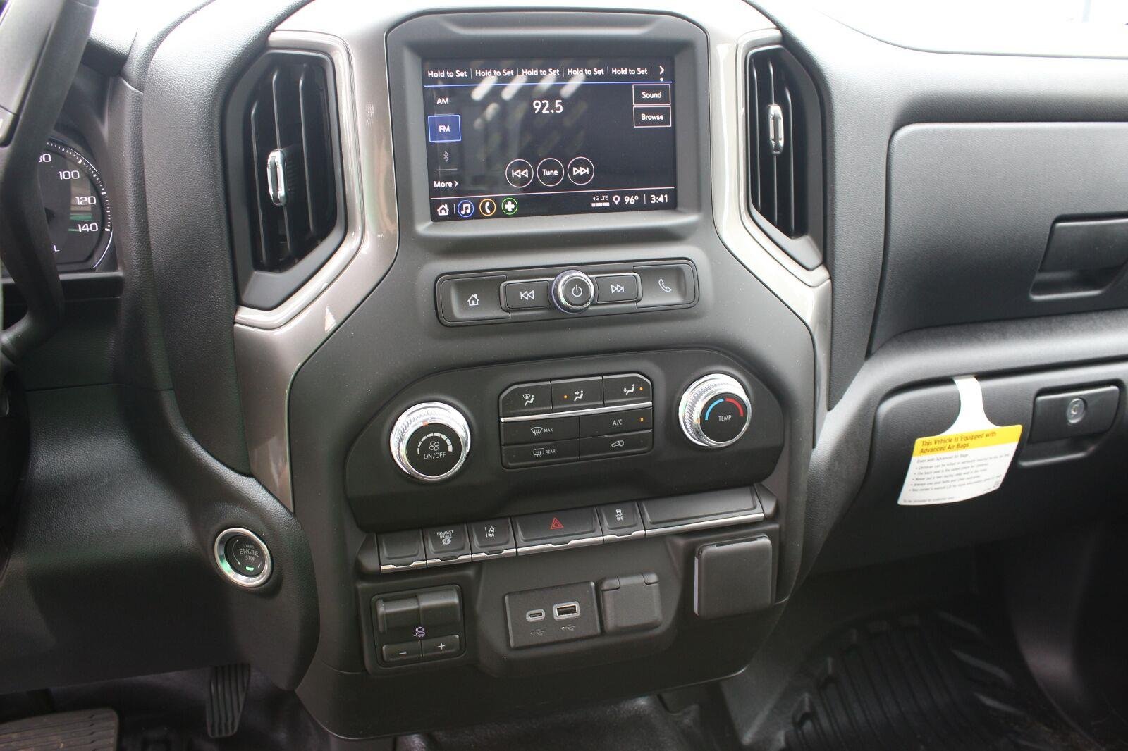 New 2026 Summit White GMC Pro image 18