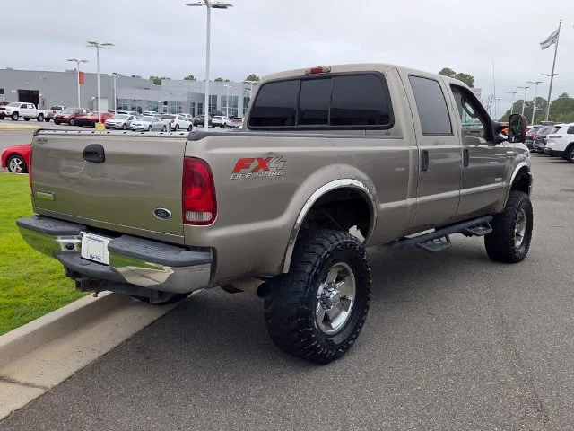 Used 2005  Ford Lariat image 14