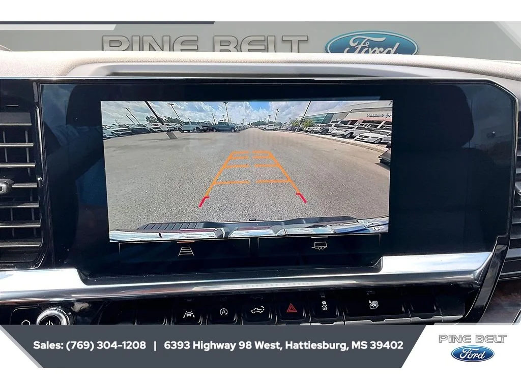 Used 2025 Onyx Black GMC SLT image 16