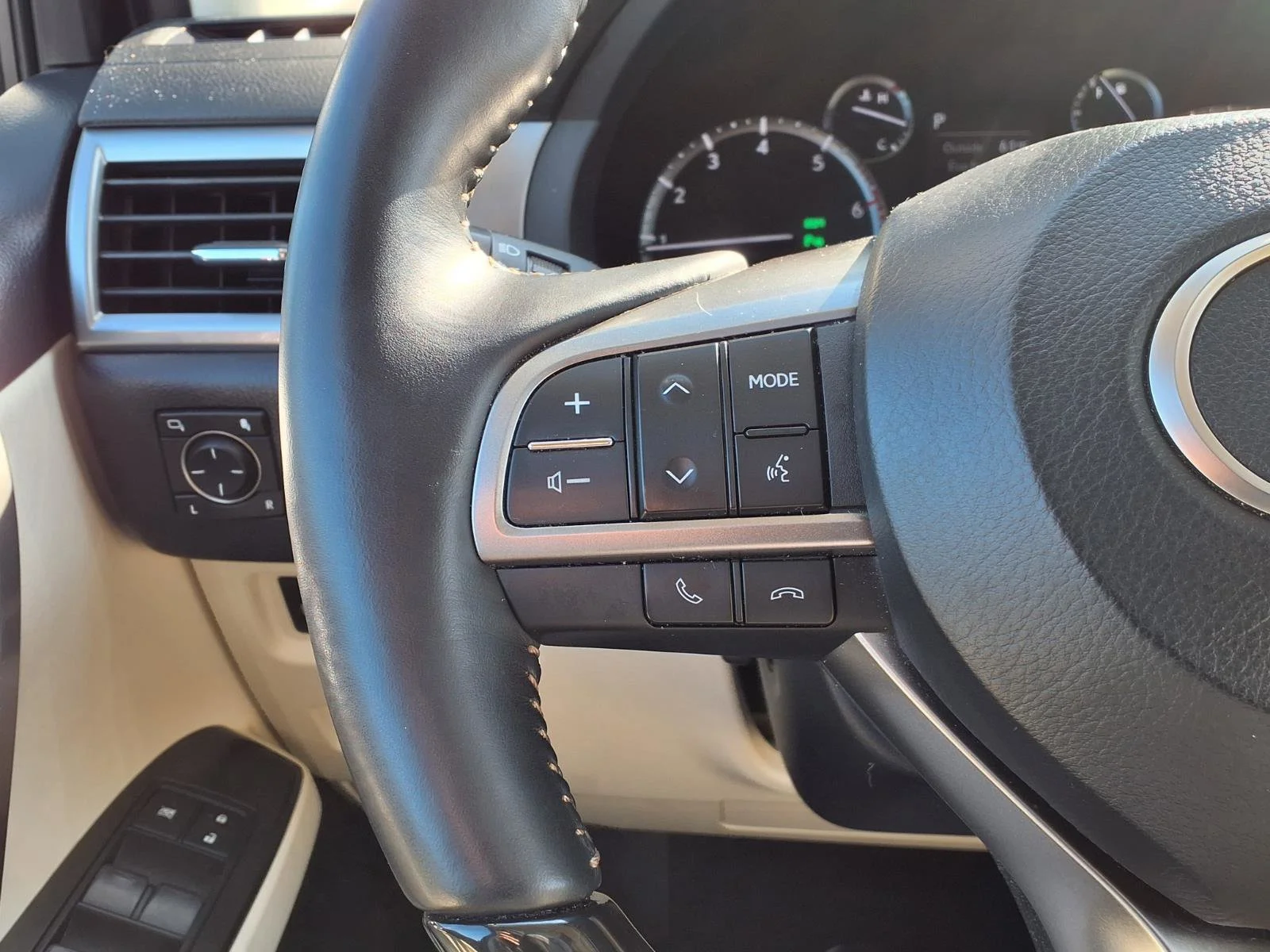Used 2023 Onyx Black Lexus GX 460 Premium image 19