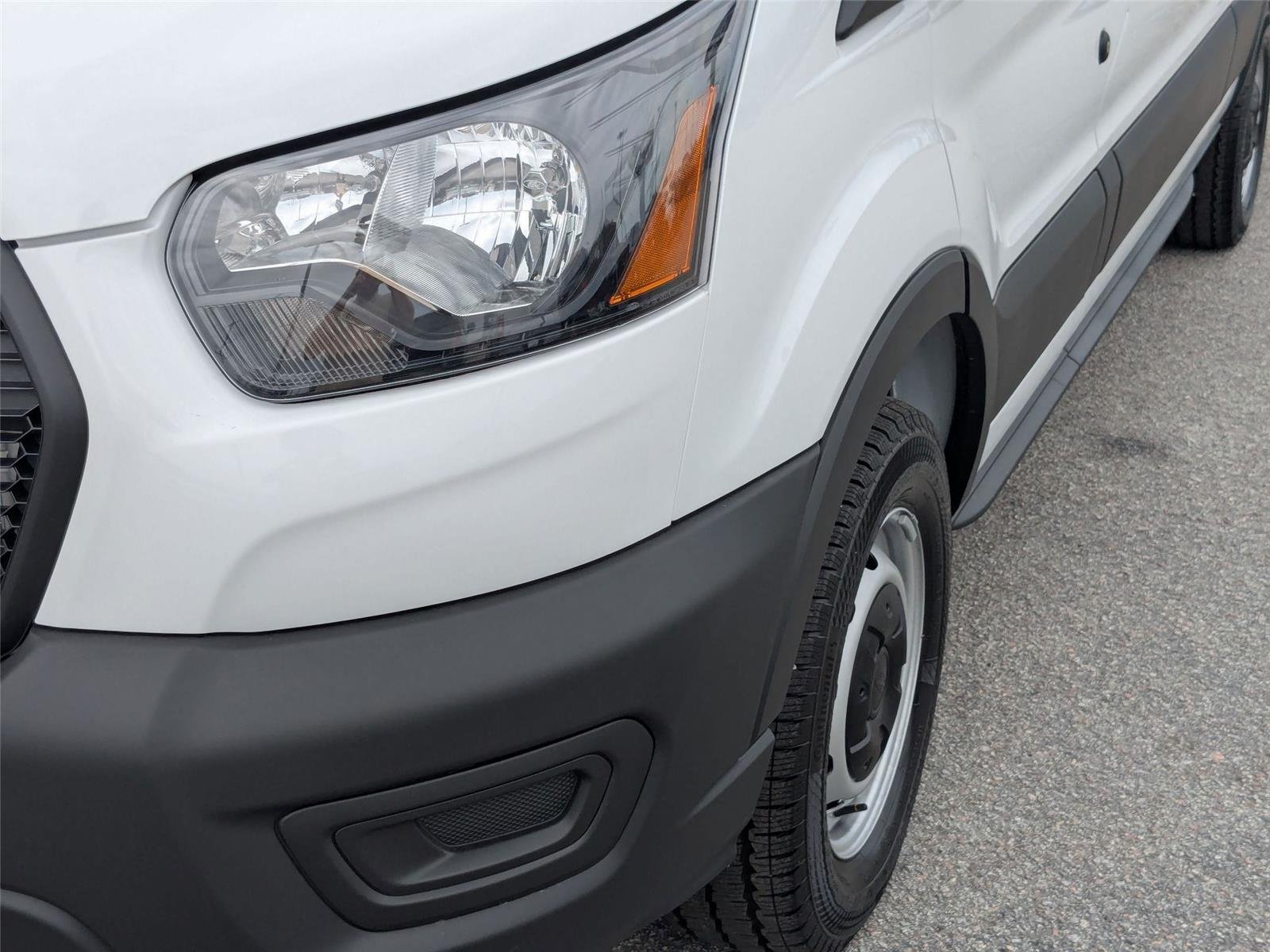 New 2026 Oxford White Ford Cargo Van image 8