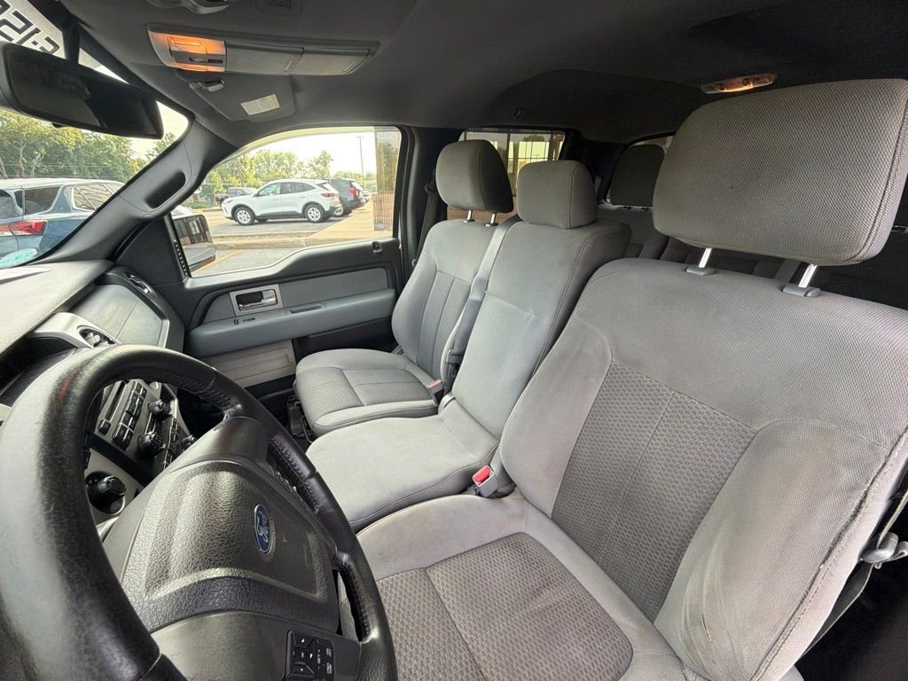Used 2011 Silver Ford XLT image 17