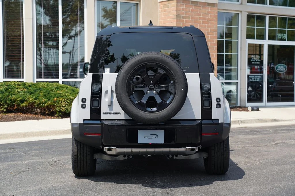 New 2026 Borasco Grey Land Rover S image 5