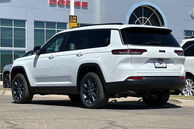 New 2026 Bright White Clear-Coat Exterior Paint Jeep  image 5
