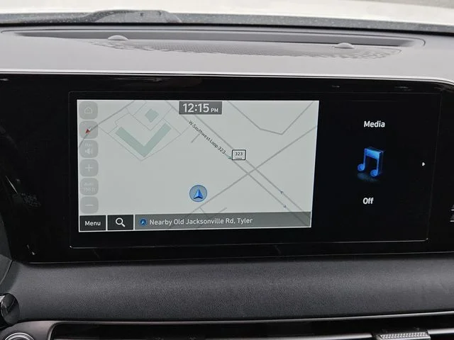 Used 2025 Hyper White Hyundai SEL image 13