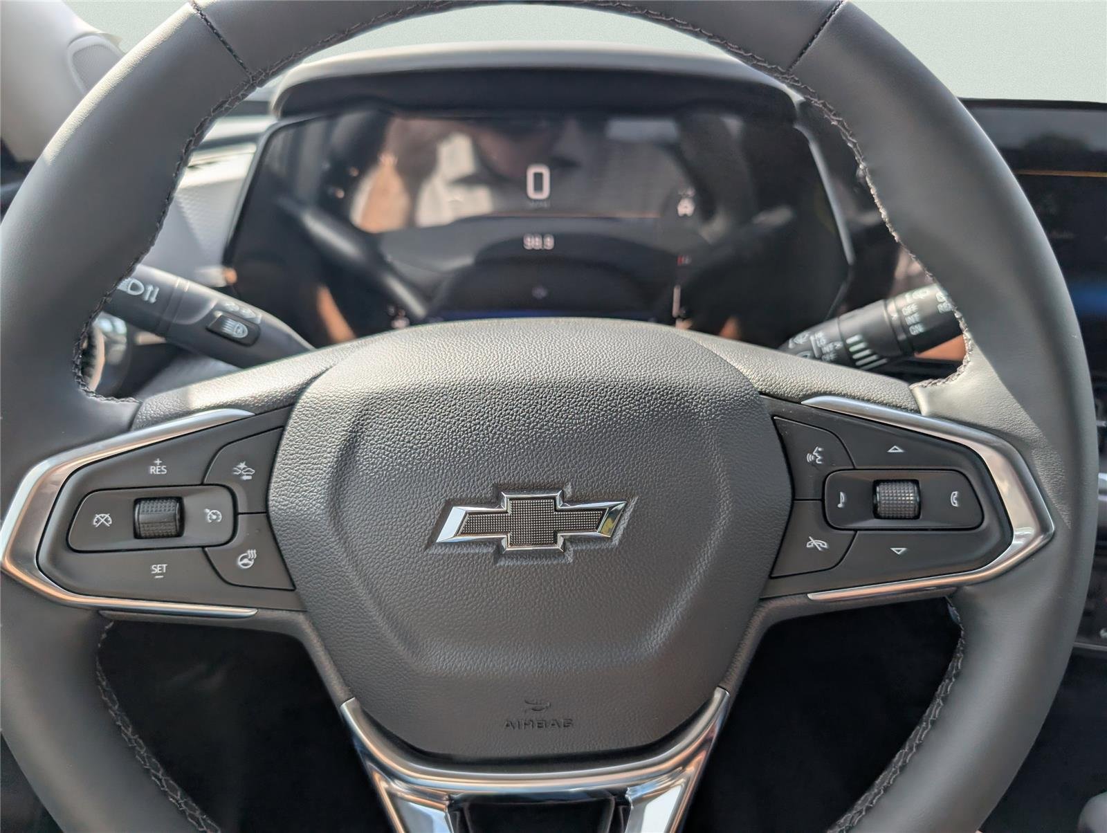 New 2026 Cacti Green Chevrolet ACTIV image 24