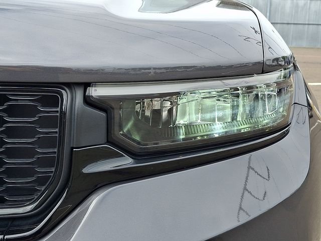 Used 2023 Gray Jeep Altitude X image 9