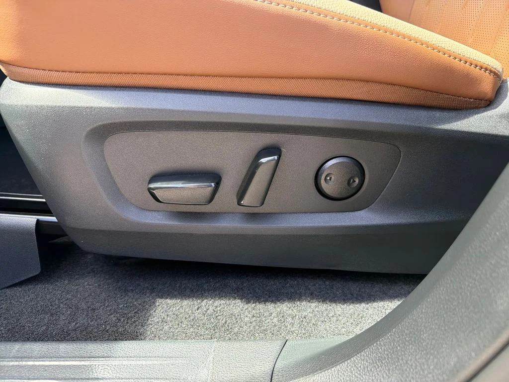 New 2026 Boulder Gray Pearl Nissan Platinum image 16