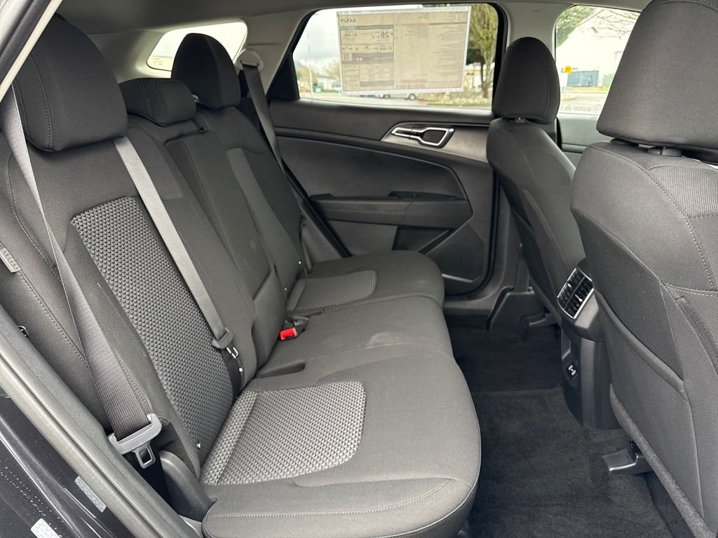 2026 Kia Sportage LX - Photo 12