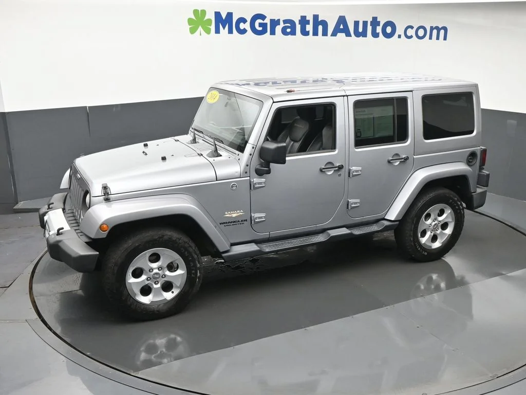 Used 2014 Gray Jeep Unlimited Sahara image 22