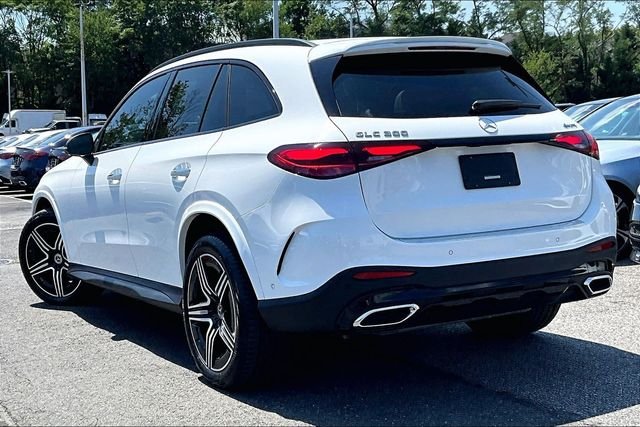 Certified Used 2024 White Mercedes-Benz GLC 300 image 10