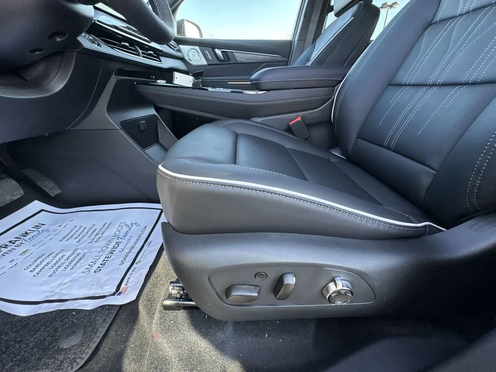 New 2026 Ebony Twilight Metallic Buick Avenir image 12