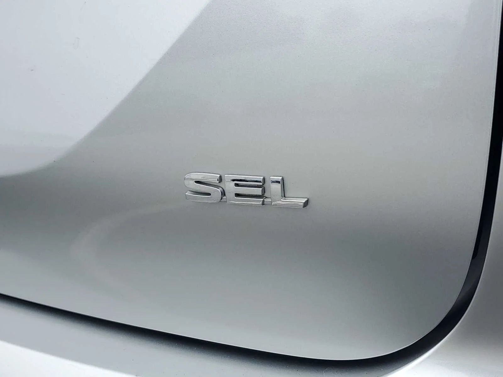 Used 2022 Alloy Silver Metallic Mitsubishi SEL image 7