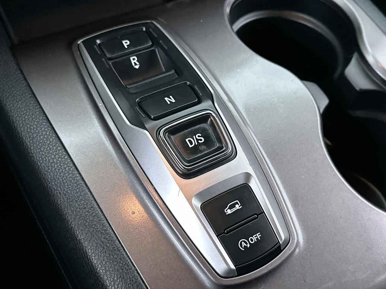Used 2021 White Honda EX-L image 27
