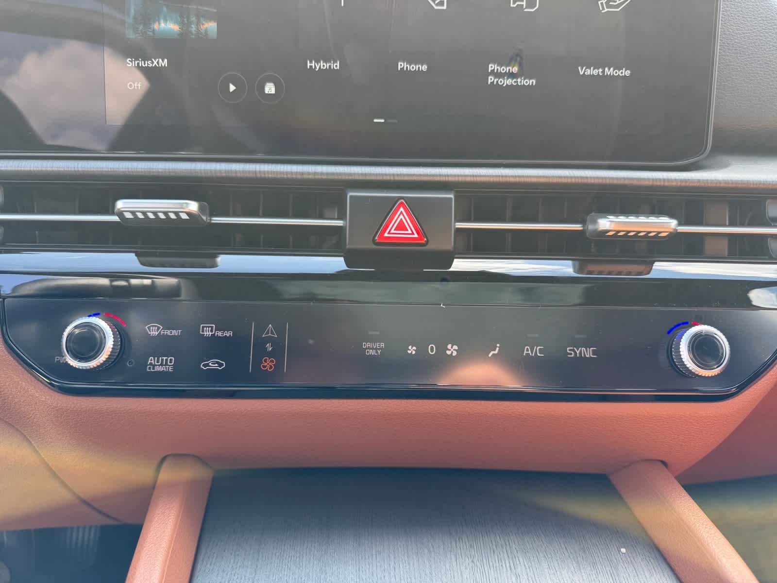 New 2026 Shadow Matte Gray Kia X-Line image 17