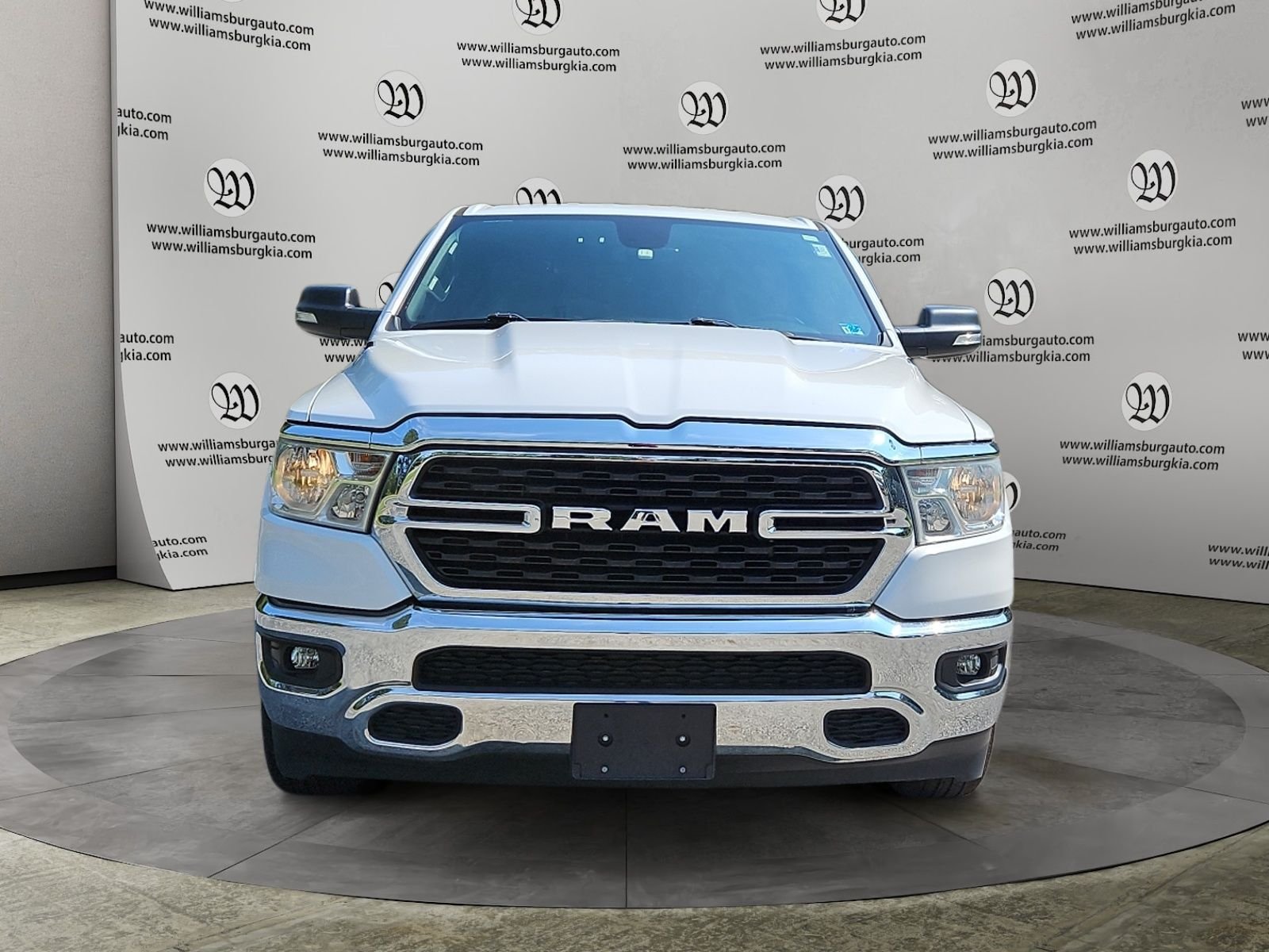 Used 2022 White Ram Big Horn/Lone Star image 8