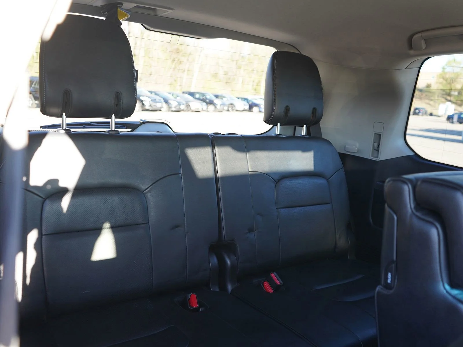 Used 2015 Classic Silver Metallic Toyota Base image 13