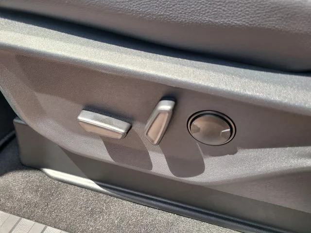 New 2026 Black Metallic Ford Lariat image 21