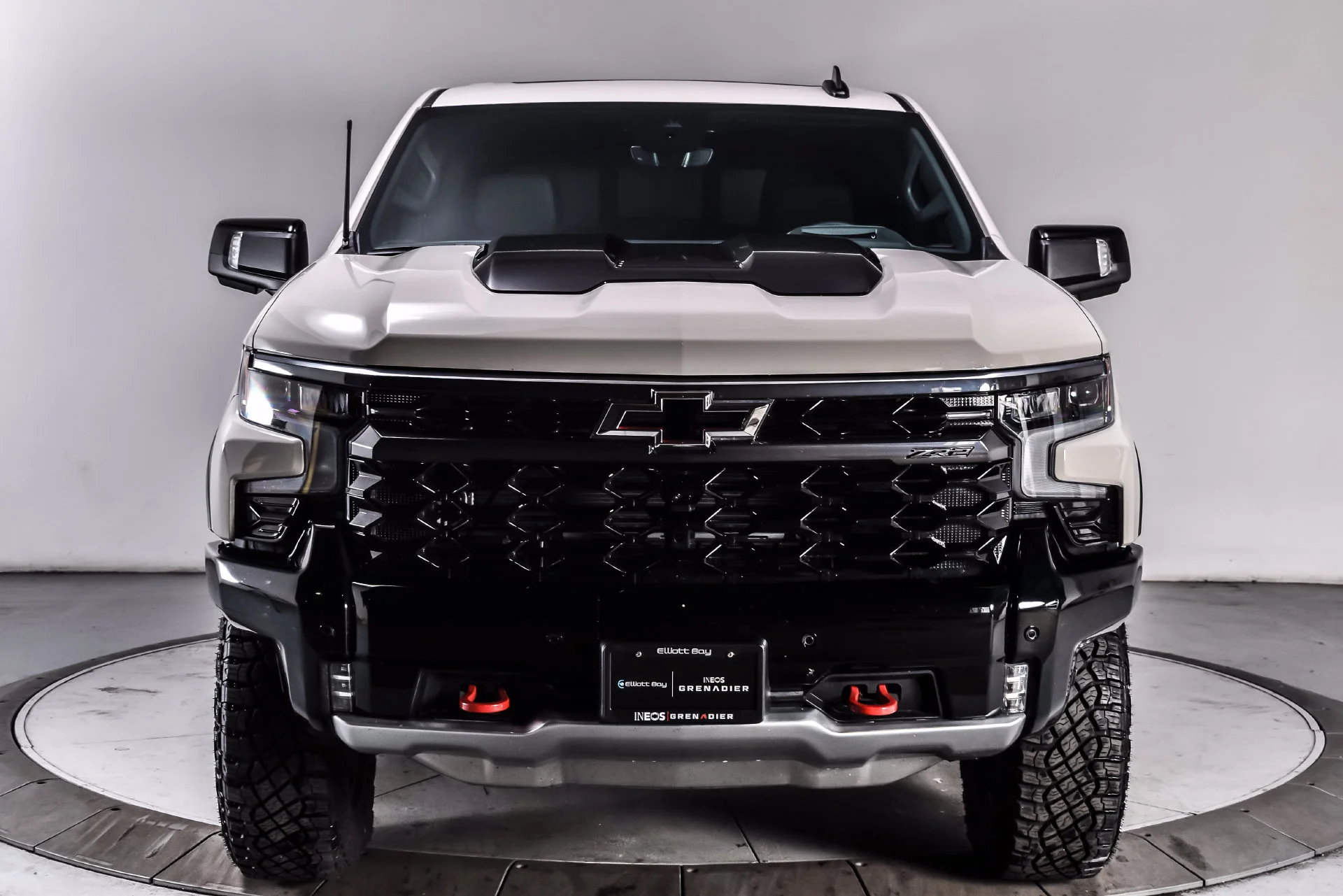 Used 2026 White Chevrolet ZR2 image 2