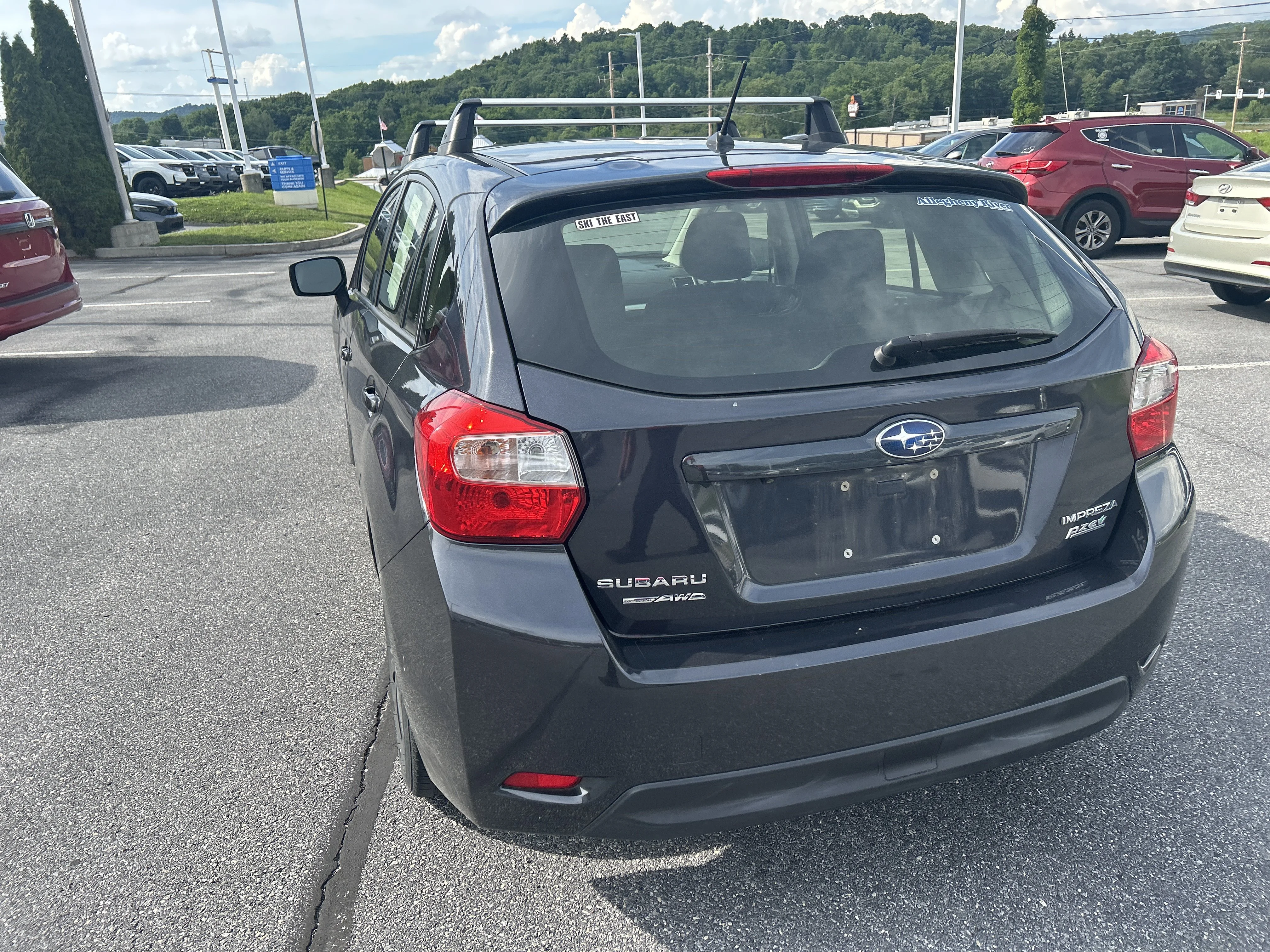 Used 2015 Dark Gray Metallic Subaru 2.0i image 9