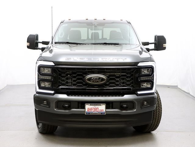 New 2026 Carbonized Gray Metallic Ford F-250® XLT image 5
