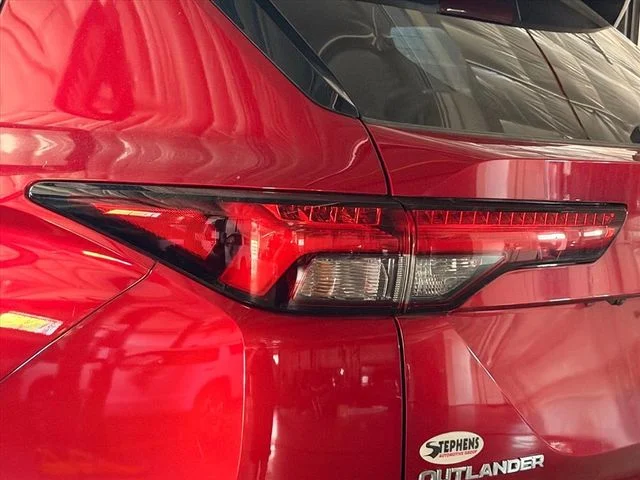 Used 2024 Red Mitsubishi SE image 24