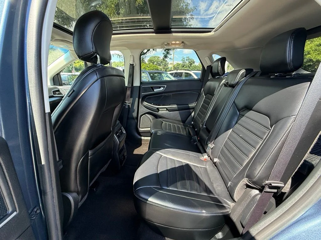 Used 2019 Blue Metallic Ford SEL image 26