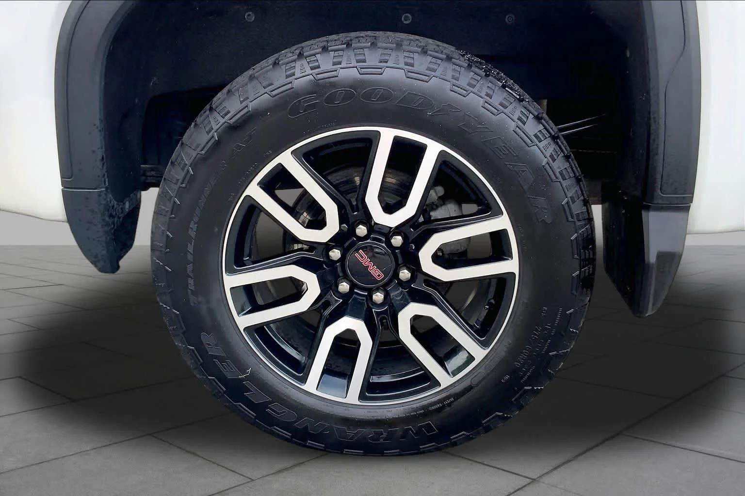 Used 2021 WHITE GMC AT4 image 10