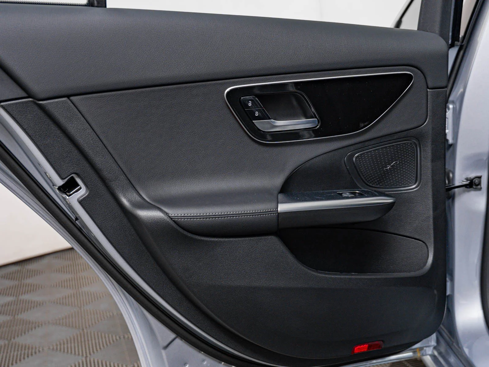 New 2026 Cirrus Silver M Mercedes-Benz C 300 image 24