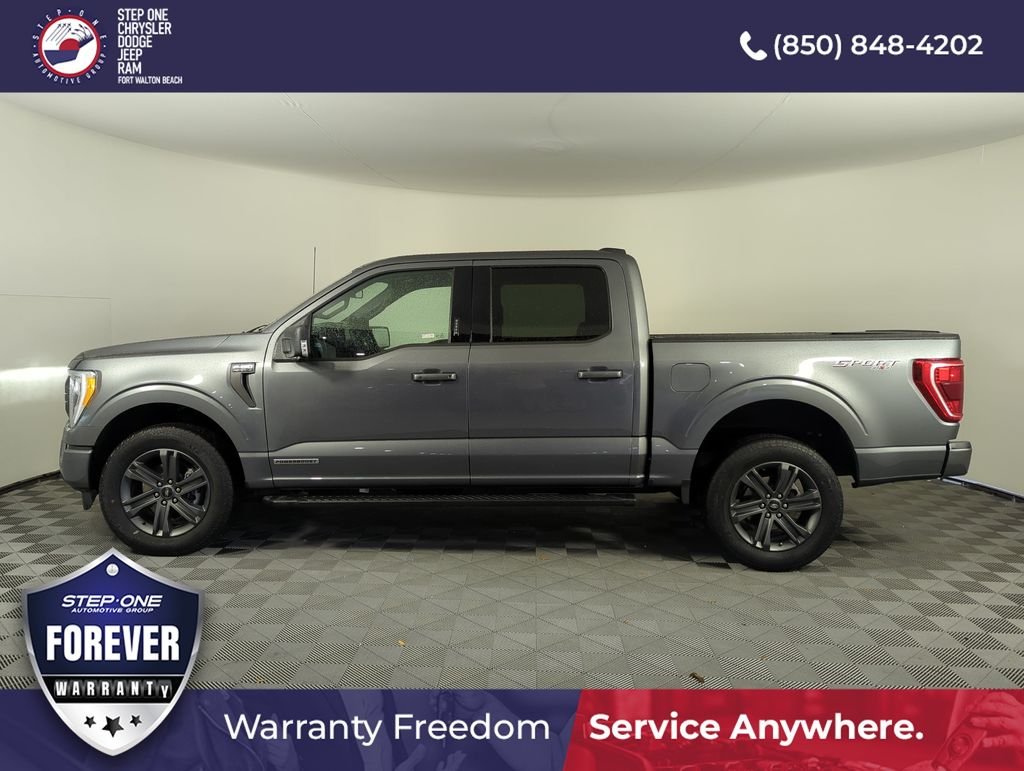 Used 2023 Gray Ford XLT image 3