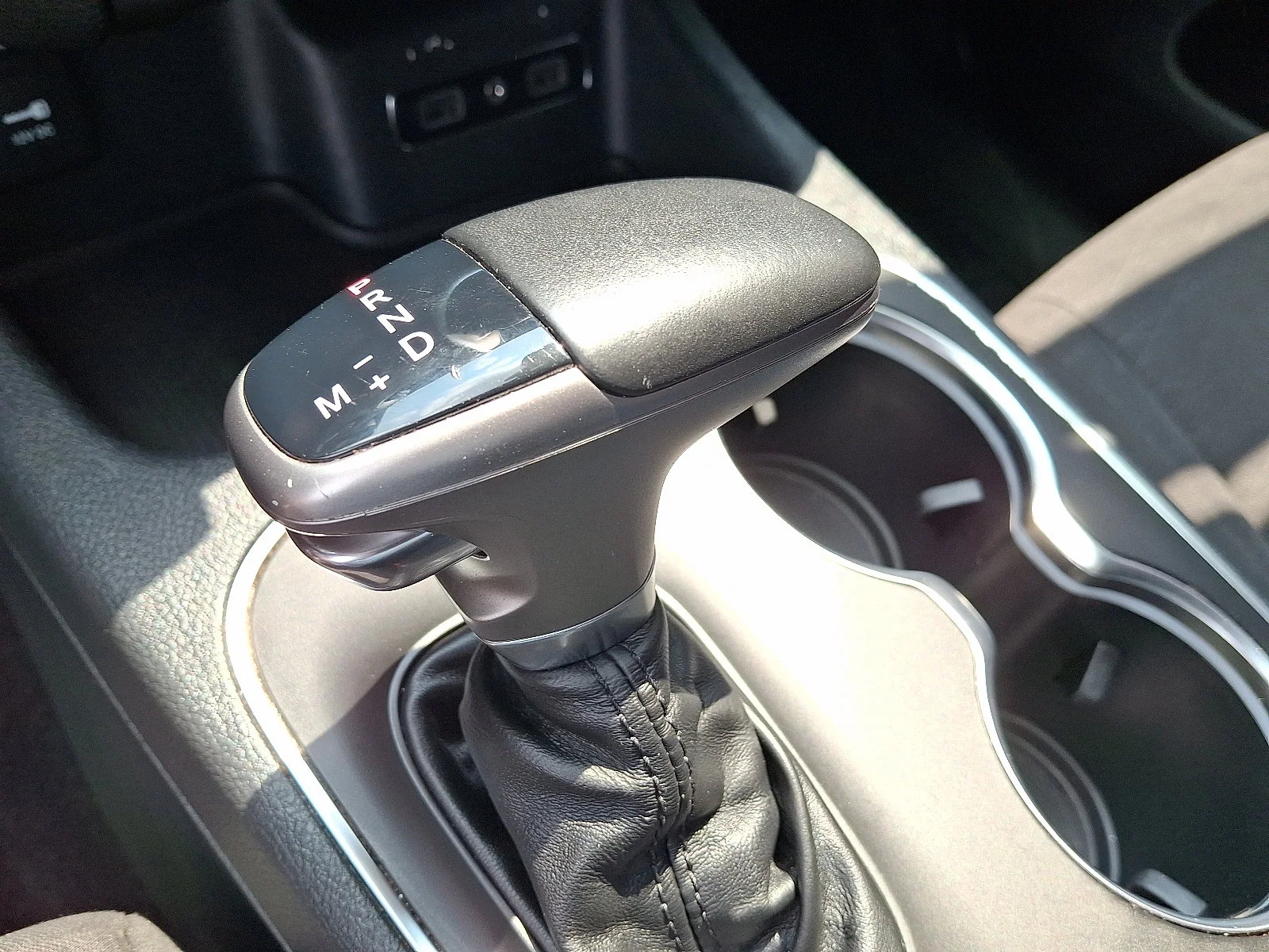 Used 2019 White Knuckle Clearcoat Dodge SXT image 15