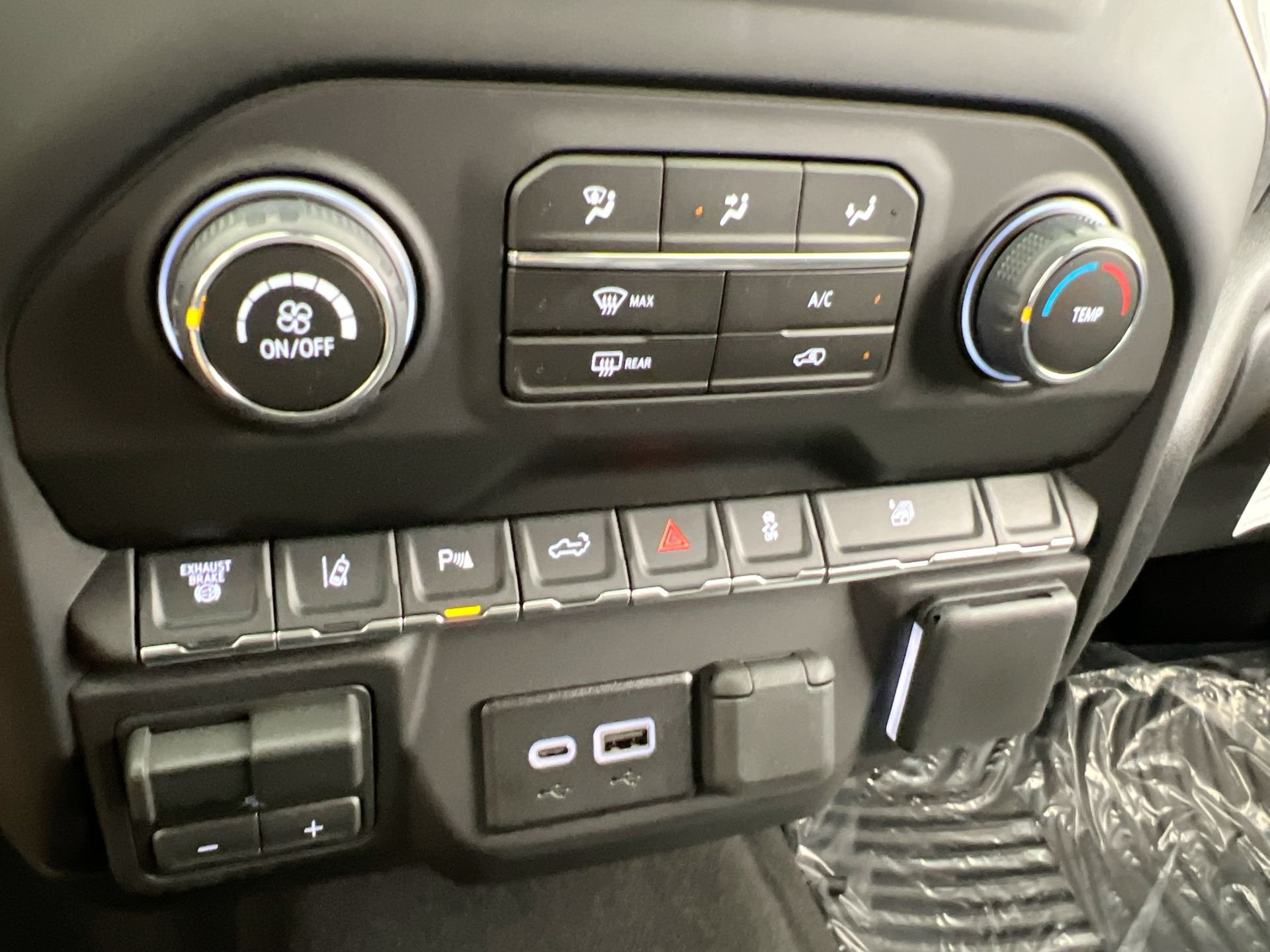 2026 Chevrolet Silverado 2500 HD Custom - Photo 71