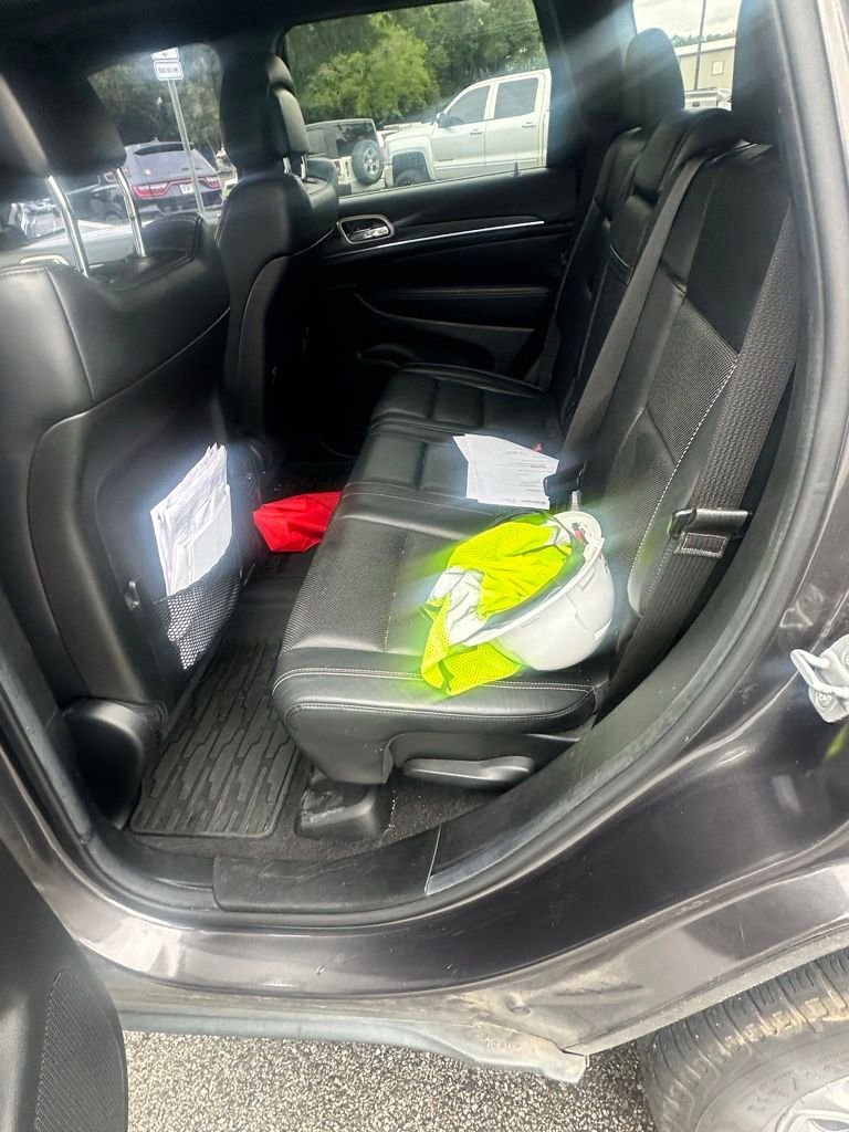 Used 2014  Jeep Limited image 6