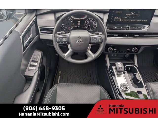Used 2025 Black Mitsubishi ES image 15