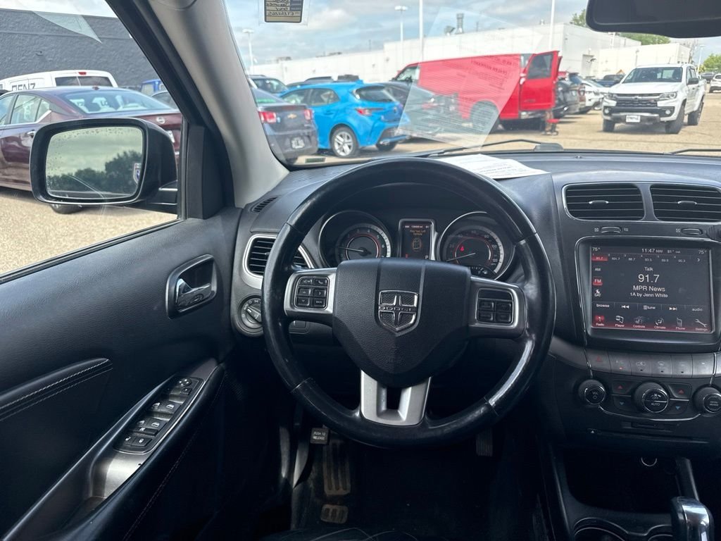 Used 2014 Gray Dodge Crossroad image 12
