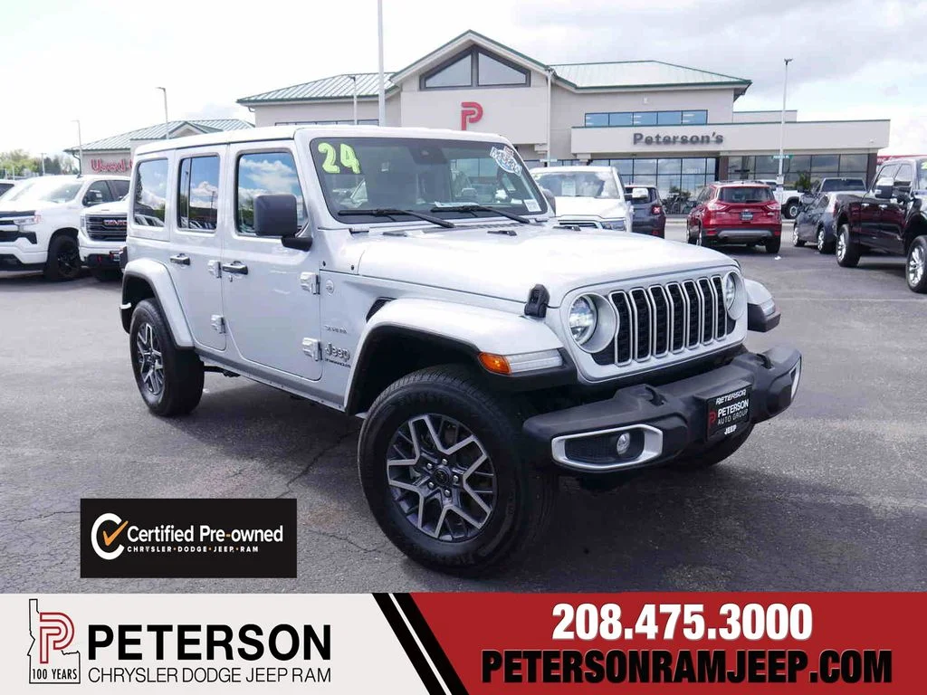 2024 Jeep Wrangler Sahara's photo