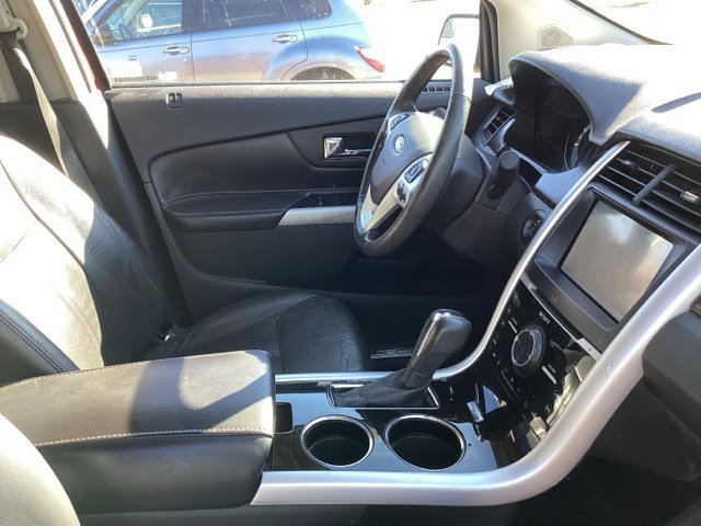 Used 2011 Red Ford Limited image 20