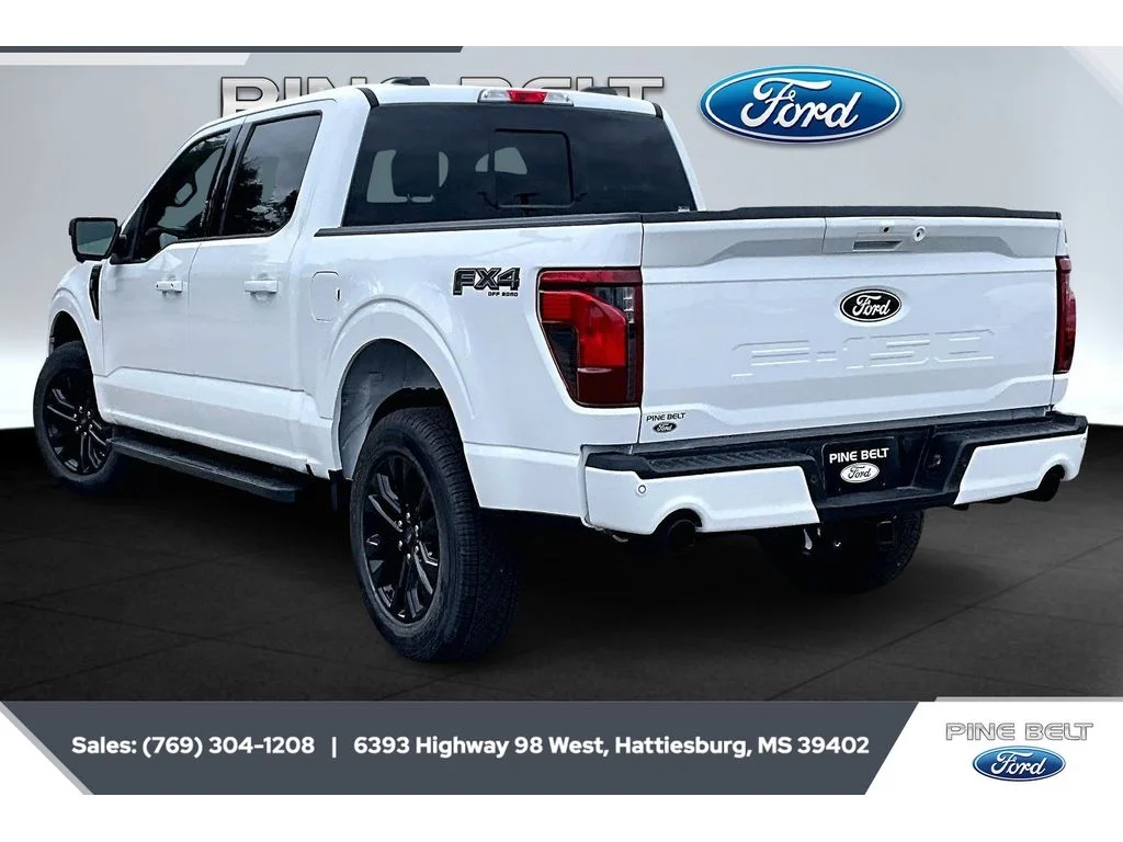 New 2026 Oxford White Ford XLT image 2